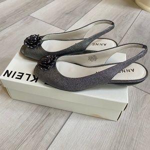 Anne Klein Flex Slingback Peep toe heel